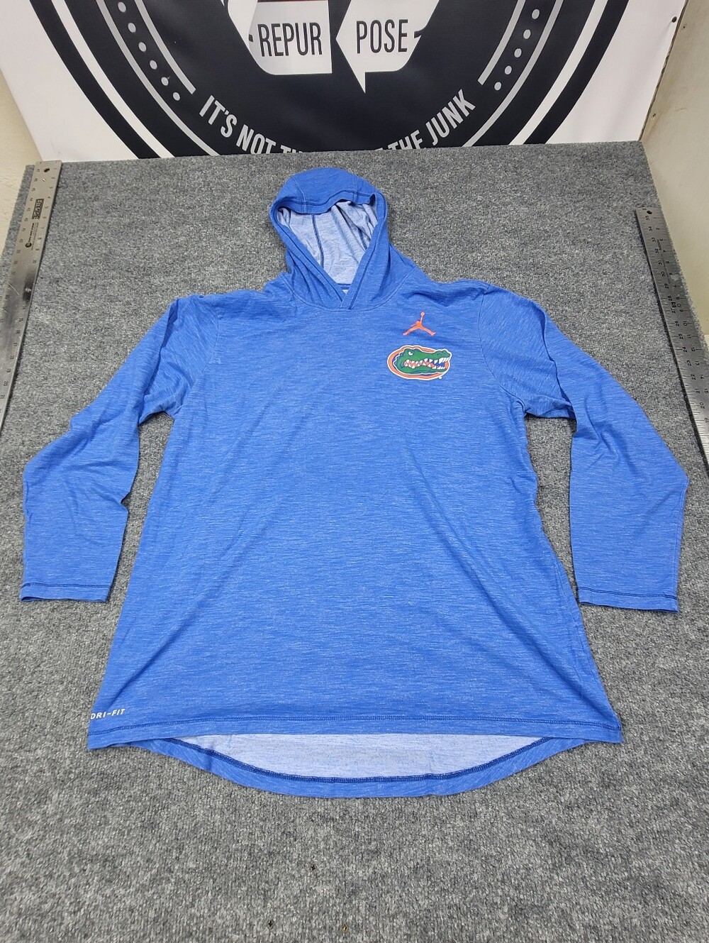 Mens Nike Jumpman Florida Gator long Sleeve Pullover Light Dri Fit Hoodie XL